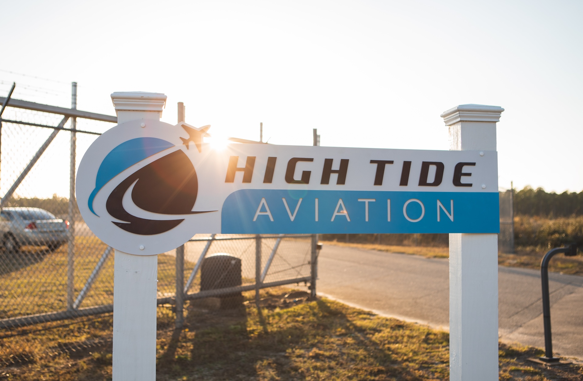 high-tide-aviation-front-sign-in-southport-nc